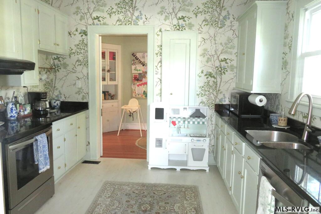 Residential/Vacation at 508 Roanoke Avenue, Roanoke Rapids NC 27870, photo 10 of 41