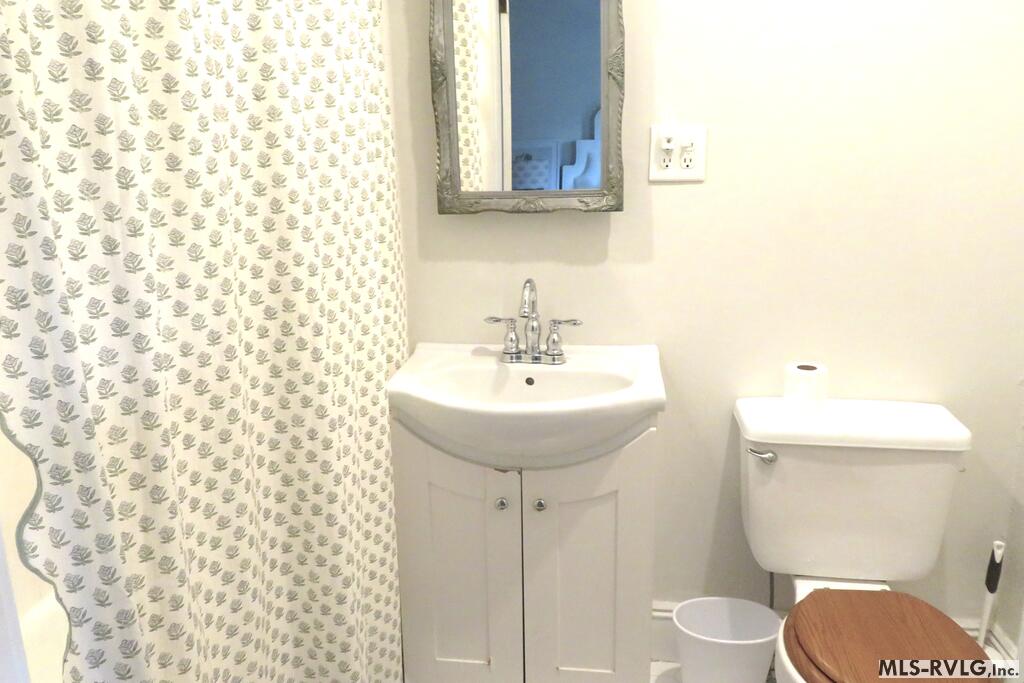 Residential/Vacation at 508 Roanoke Avenue, Roanoke Rapids NC 27870, photo 26 of 41