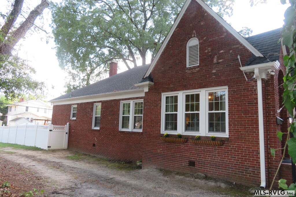 Residential/Vacation at 508 Roanoke Avenue, Roanoke Rapids NC 27870, photo 35 of 41