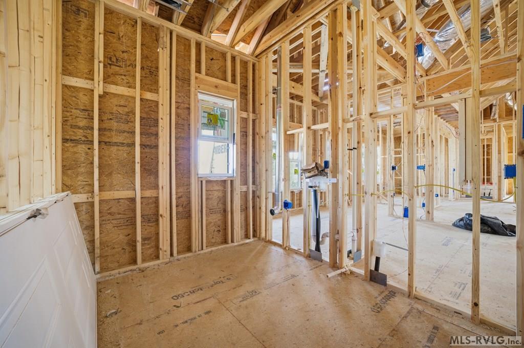 Residential/Vacation at 407 Ferry Landing Drive, Boydton VA 23917, photo 33 of 79