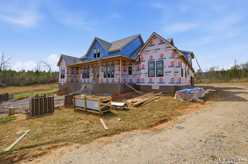 Residential/Vacation at 407 Ferry Landing Drive, Boydton VA 23917, photo 5 of 79