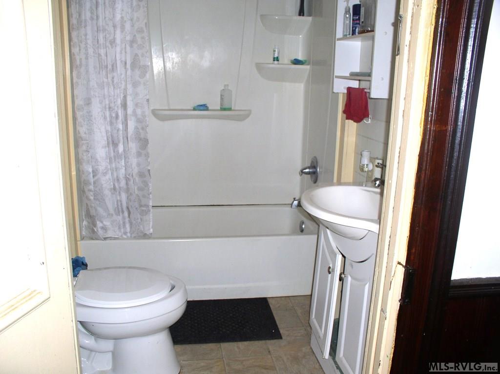 Residential/Vacation at 332 Rowland Street, Henderson NC 27536, photo 19 of 33