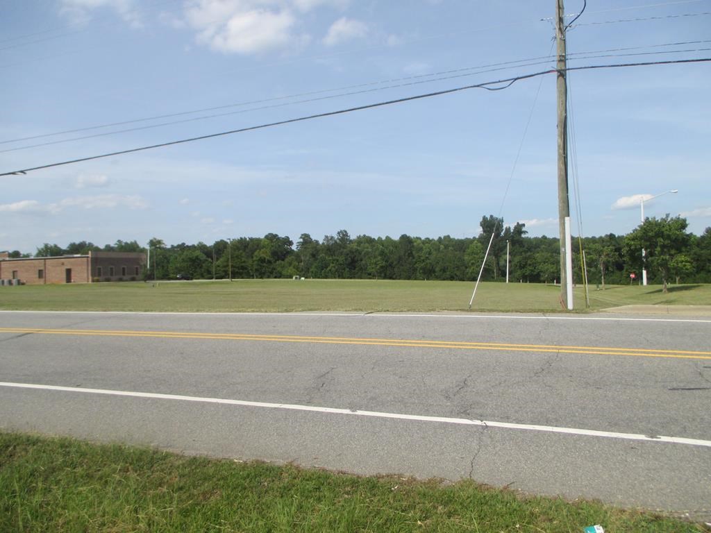 Commercial at 7 Highway 125, Roanoke Rapids NC 27870, photo 2 of 4