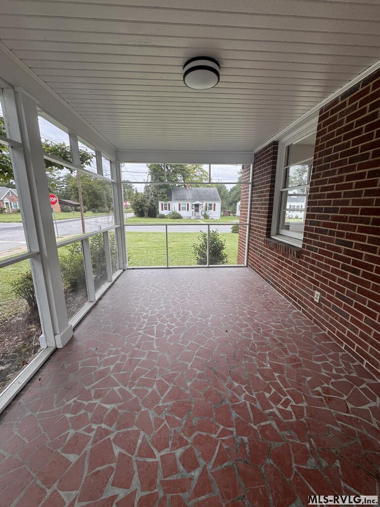 Residential/Vacation at 627 Peachtree Street, Emporia VA 23847, photo 5 of 15