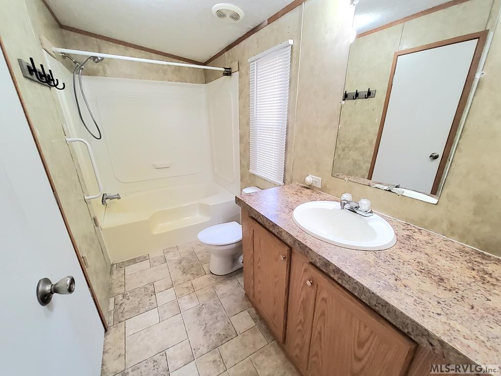 Residential/Vacation at 163 Chaco Trail, Bracey VA 23919, photo 14 of 37