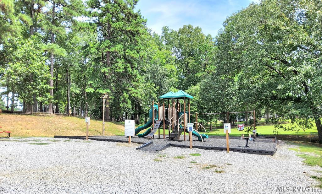 Residential/Vacation at 163 Chaco Trail, Bracey VA 23919, photo 29 of 37