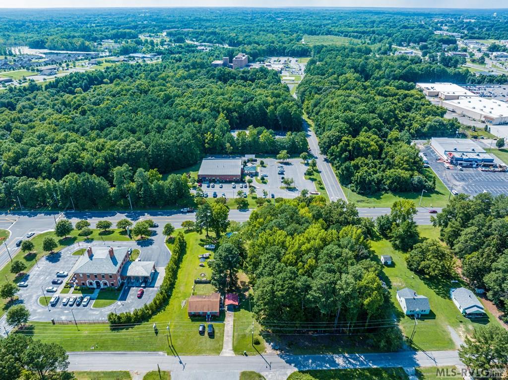 Commercial at 319 Summitt Ave (old Farm Road), Roanoke Rapids NC 27870, photo 28 of 35