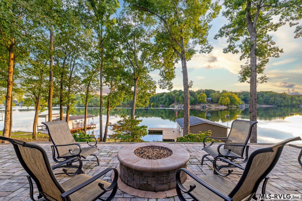 Residential/Vacation at 1463 Great Creek Drive, La Crosse VA 23950, photo 18 of 84