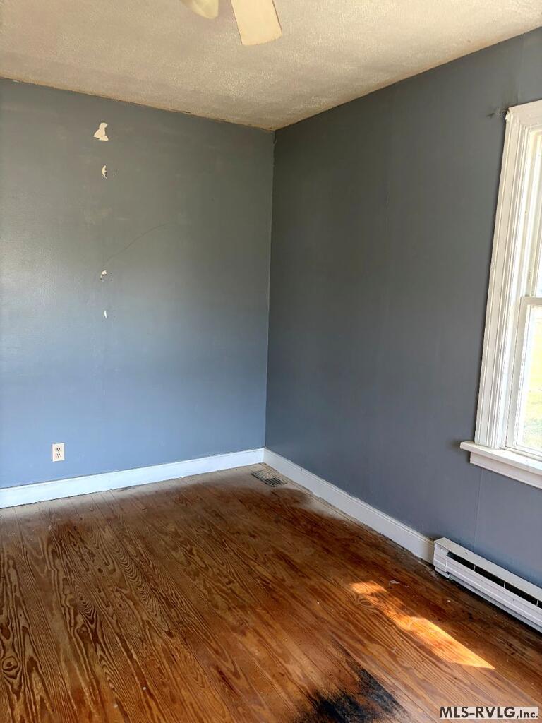 Residential/Vacation at 407 Cleveland Avenue, Emporia VA 23847, photo 10 of 12
