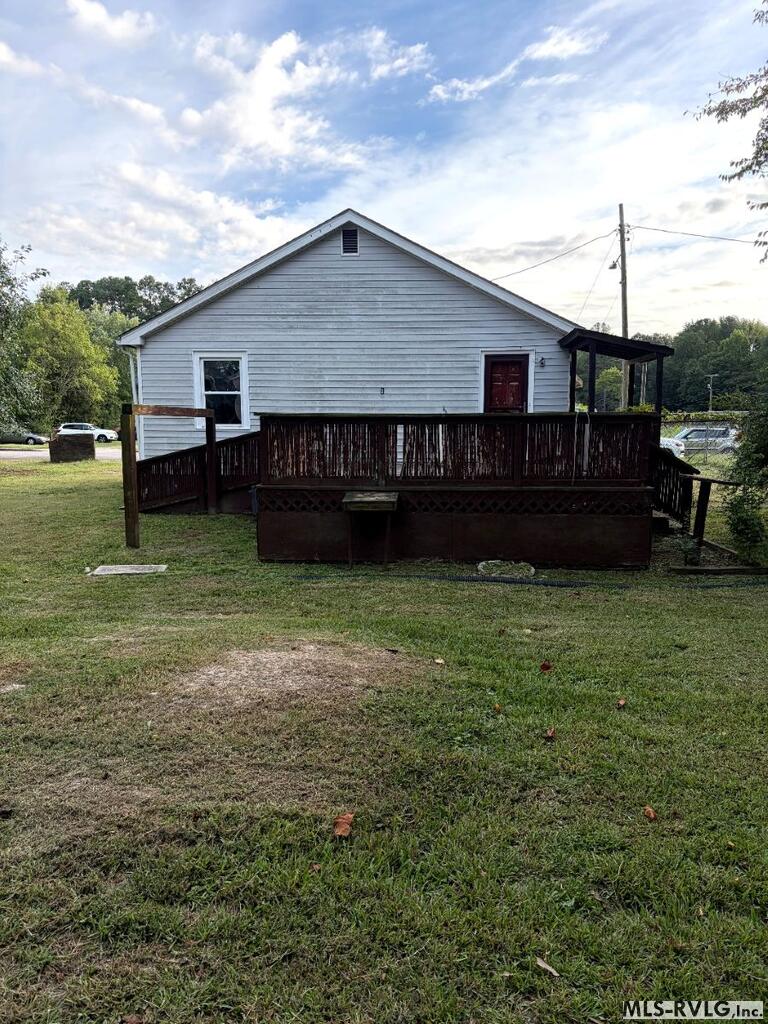 Residential/Vacation at 407 Cleveland Avenue, Emporia VA 23847, photo 4 of 12