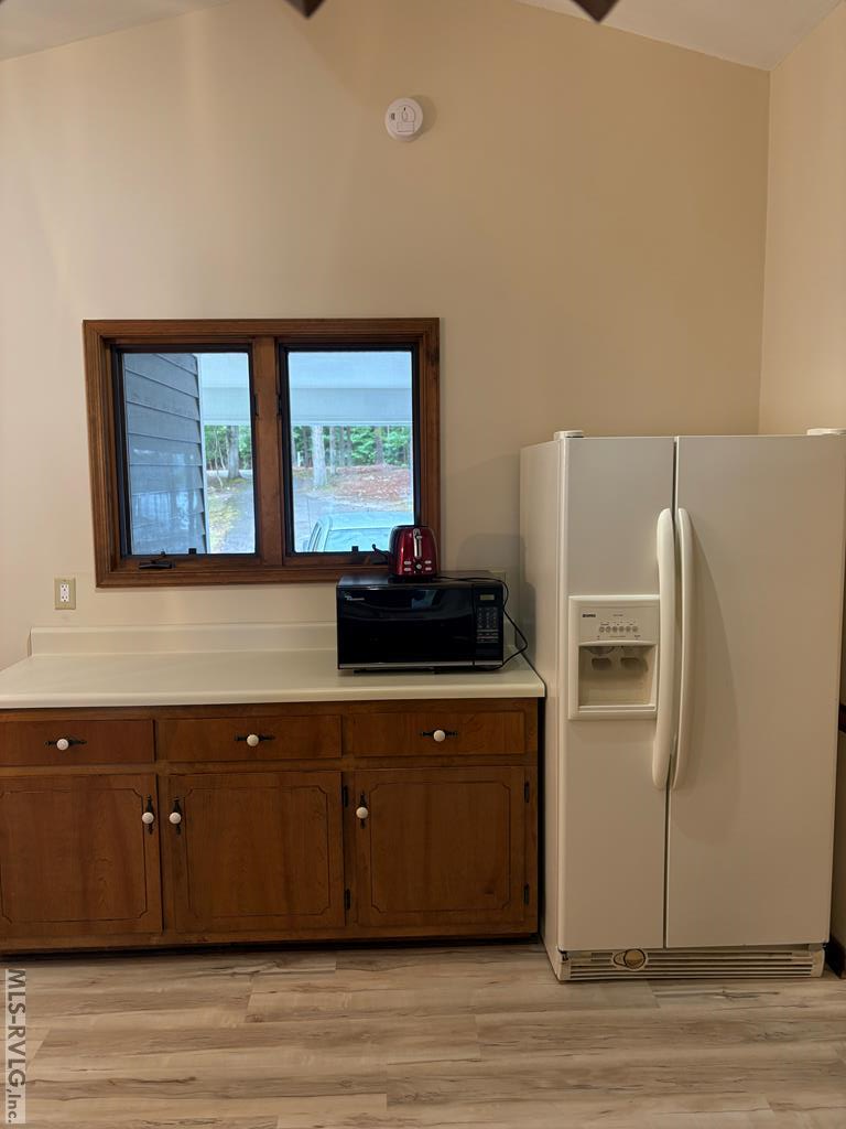 Residential/Vacation at 192 Watermans Dr, Gasburg VA 23857, photo 10 of 23