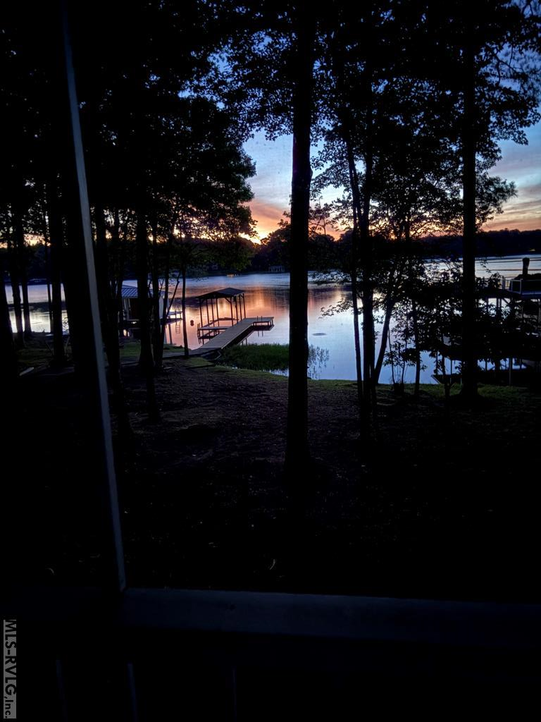 Residential/Vacation at 192 Watermans Dr, Gasburg VA 23857, photo 22 of 23