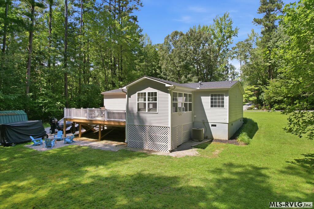 Residential/Vacation at 118 Anchor Dr, Littleton NC 27850, photo 27 of 36