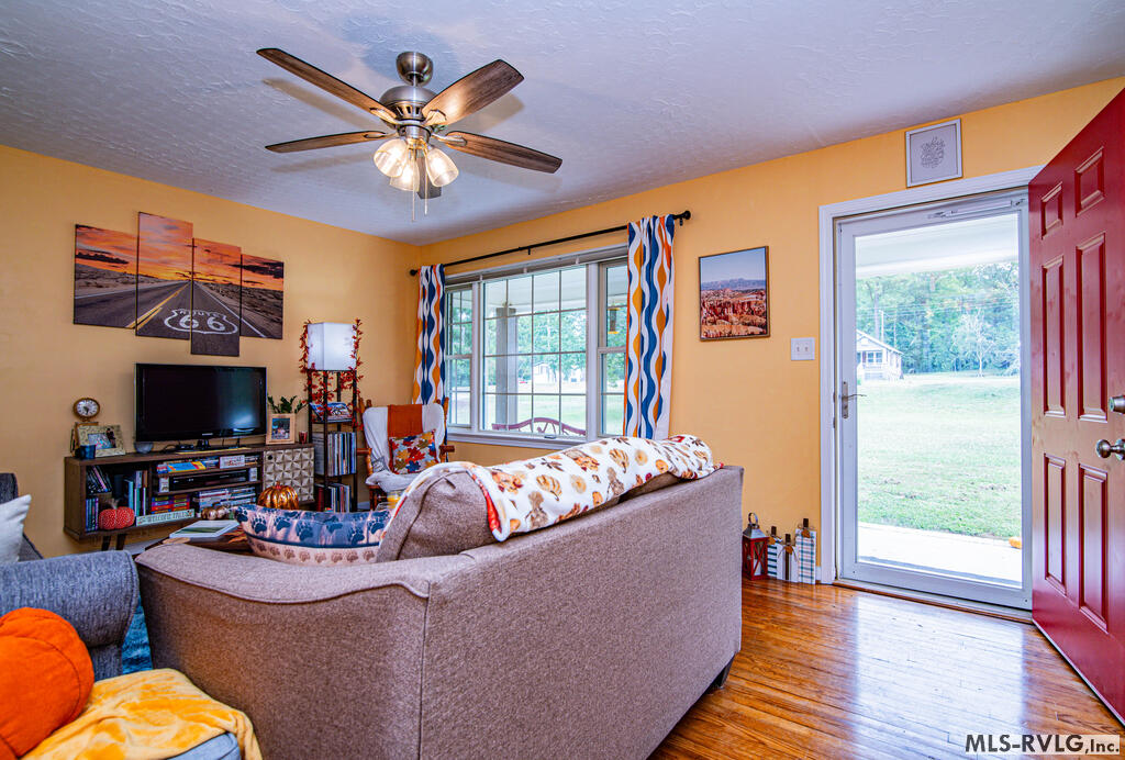 Residential/Vacation at 8585 U.s. Hwy 158, Littleton NC 27850, photo 4 of 53