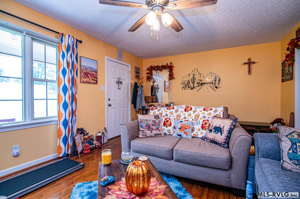 Residential/Vacation at 8585 U.s. Hwy 158, Littleton NC 27850, photo 6 of 53