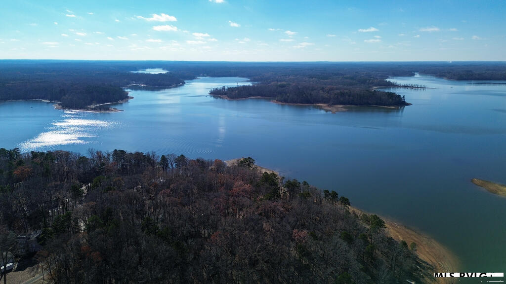 Kerr Lake - 1683 Merifield Dr, Clarksville VA 23927