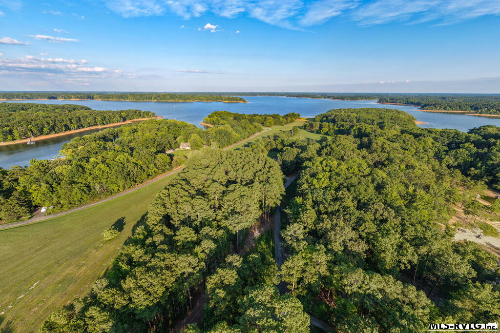 Airstrip - 1683 Merifield Dr, Clarksville VA 23927