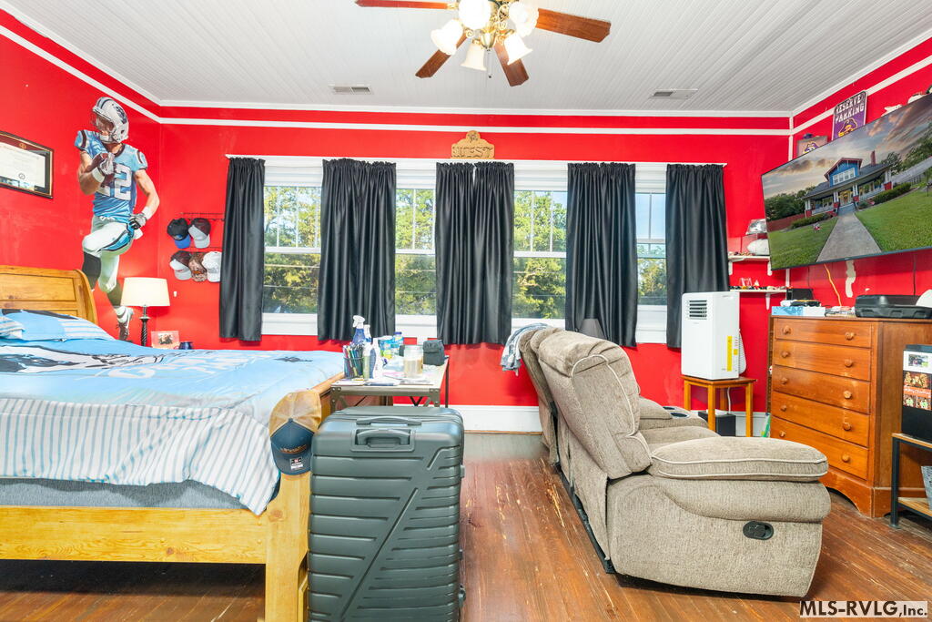 Residential/Vacation at 220 Mosby Ave, Littleton NC 27850, photo 34 of 61