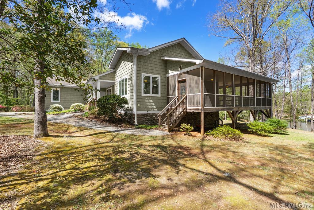 Residential/Vacation at 796 Tanglewood Drive, Bracey VA 23919, photo 16 of 105