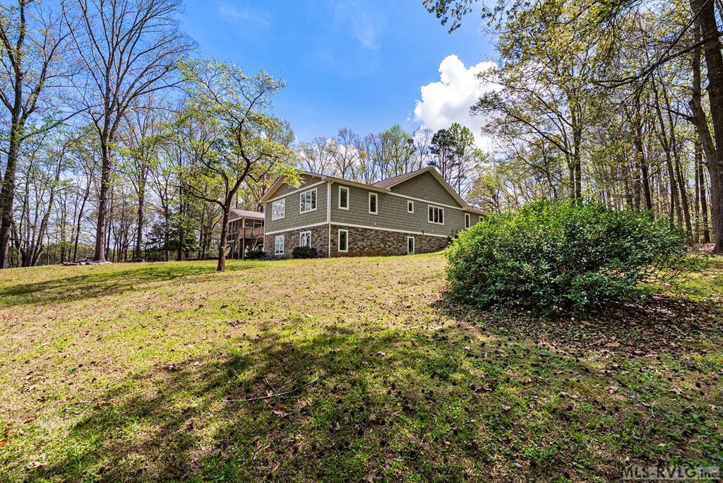 Residential/Vacation at 796 Tanglewood Drive, Bracey VA 23919, photo 18 of 105