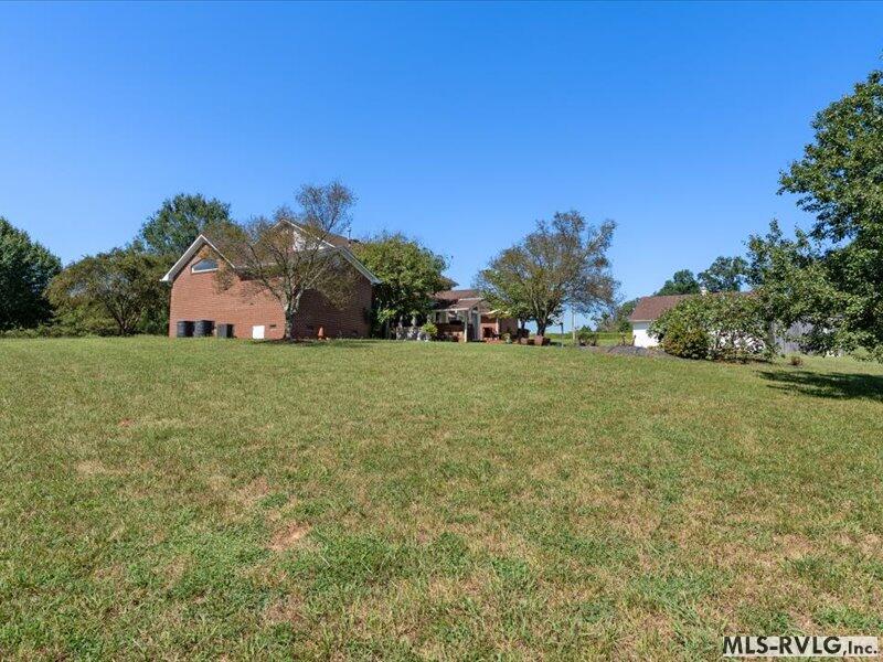 Residential/Vacation at 1032 Boxwood Rd, South Hill VA 23970, photo 21 of 88