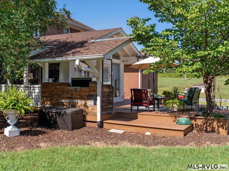 Residential/Vacation at 1032 Boxwood Rd, South Hill VA 23970, photo 22 of 88