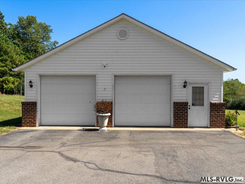 Residential/Vacation at 1032 Boxwood Rd, South Hill VA 23970, photo 24 of 88