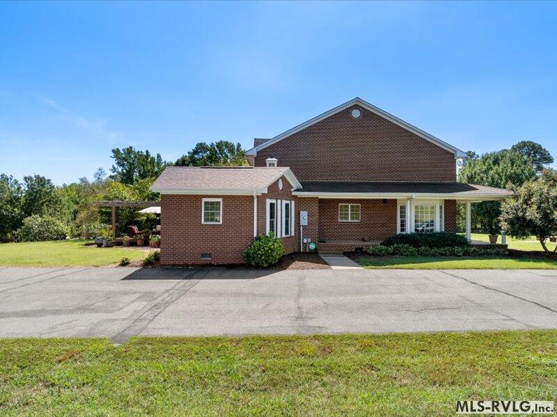 Residential/Vacation at 1032 Boxwood Rd, South Hill VA 23970, photo 25 of 88