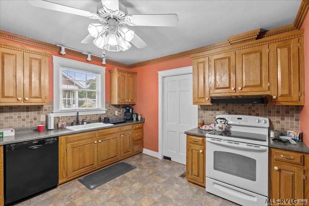 Residential/Vacation at 123 West End Blvd, Emporia VA 23847, photo 12 of 44
