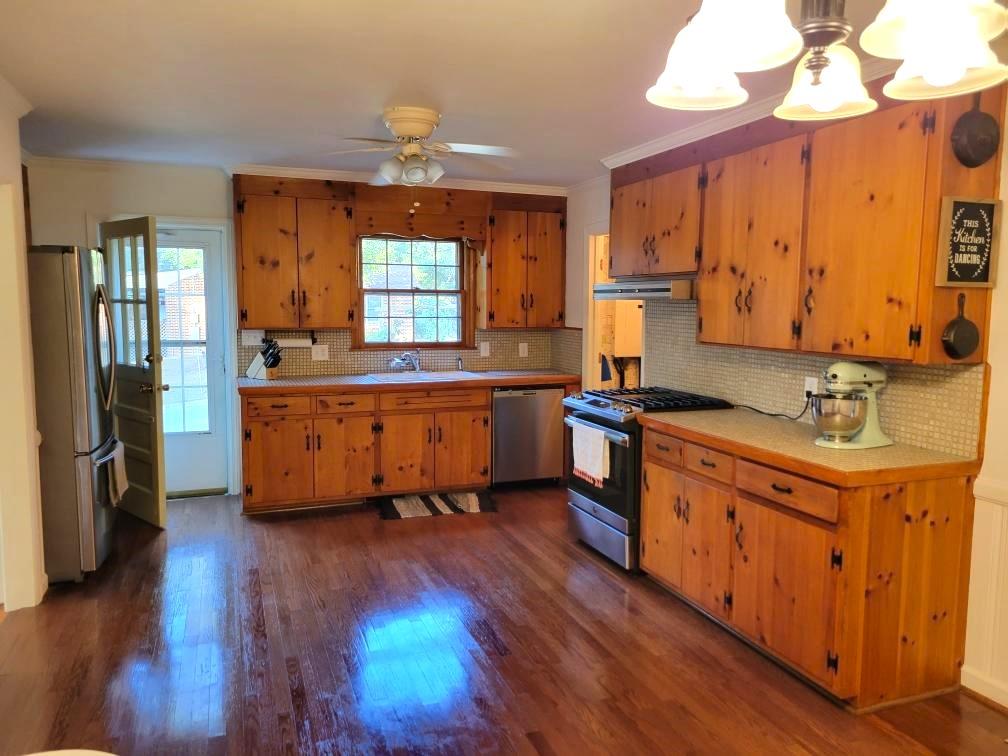 Residential/Vacation at 500 Raleigh Street, Roanoke Rapids NC 27870, photo 12 of 45