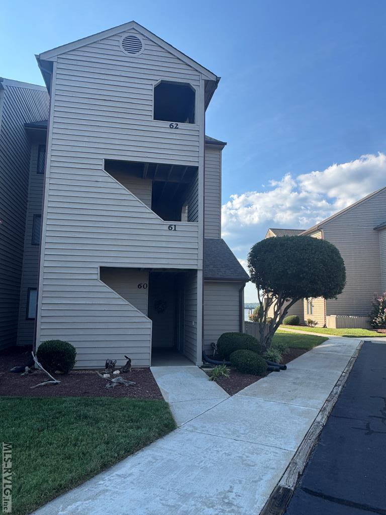 Townhouse/Condo at 60 The Moorings, Clarksville VA 23927, photo 3 of 48
