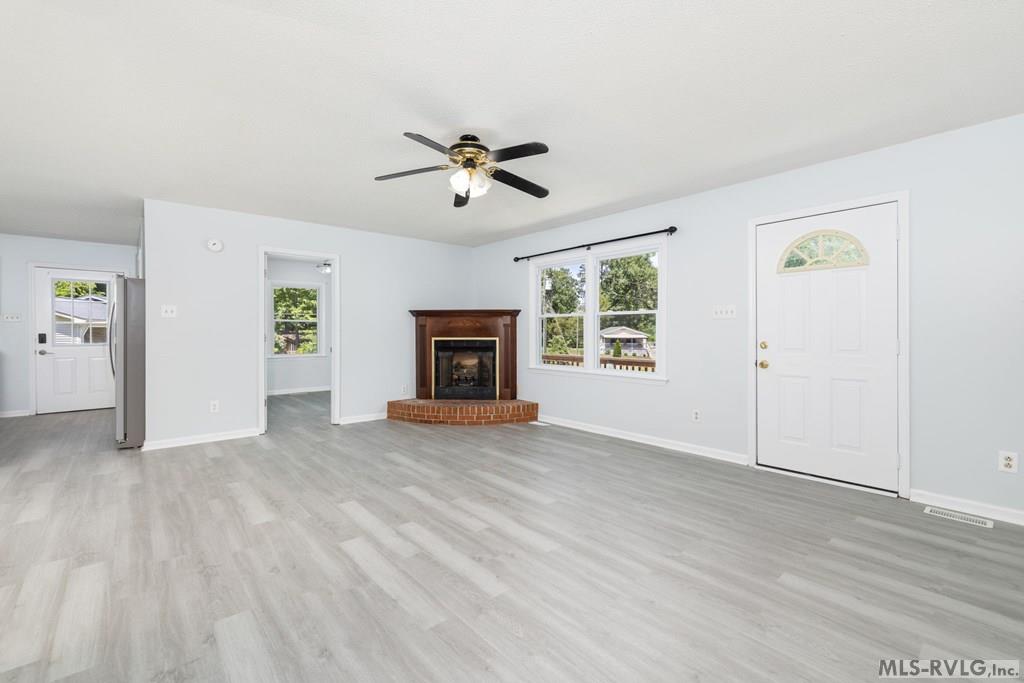 Residential/Vacation at 113 Parkside Ct, Littleton NC 27850, photo 10 of 58