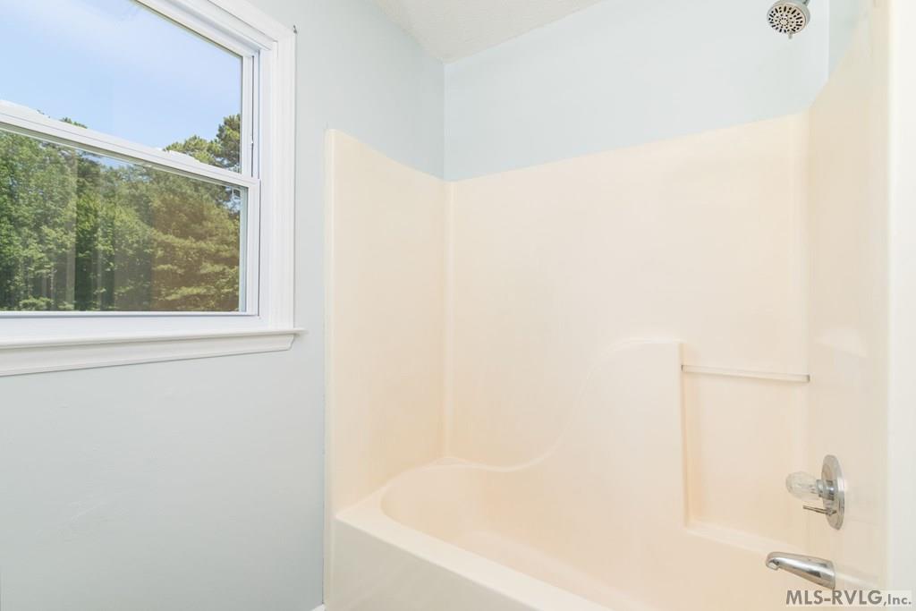 Residential/Vacation at 113 Parkside Ct, Littleton NC 27850, photo 14 of 58