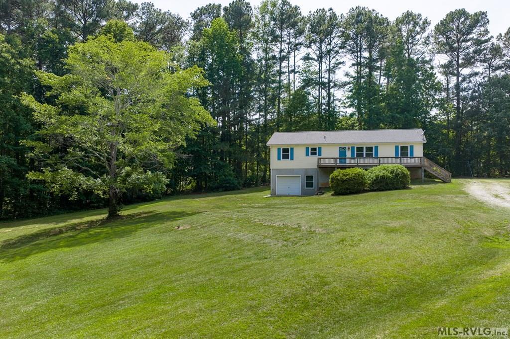 Residential/Vacation at 113 Parkside Ct, Littleton NC 27850, photo 2 of 58