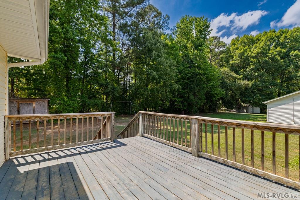 Residential/Vacation at 113 Parkside Ct, Littleton NC 27850, photo 32 of 58
