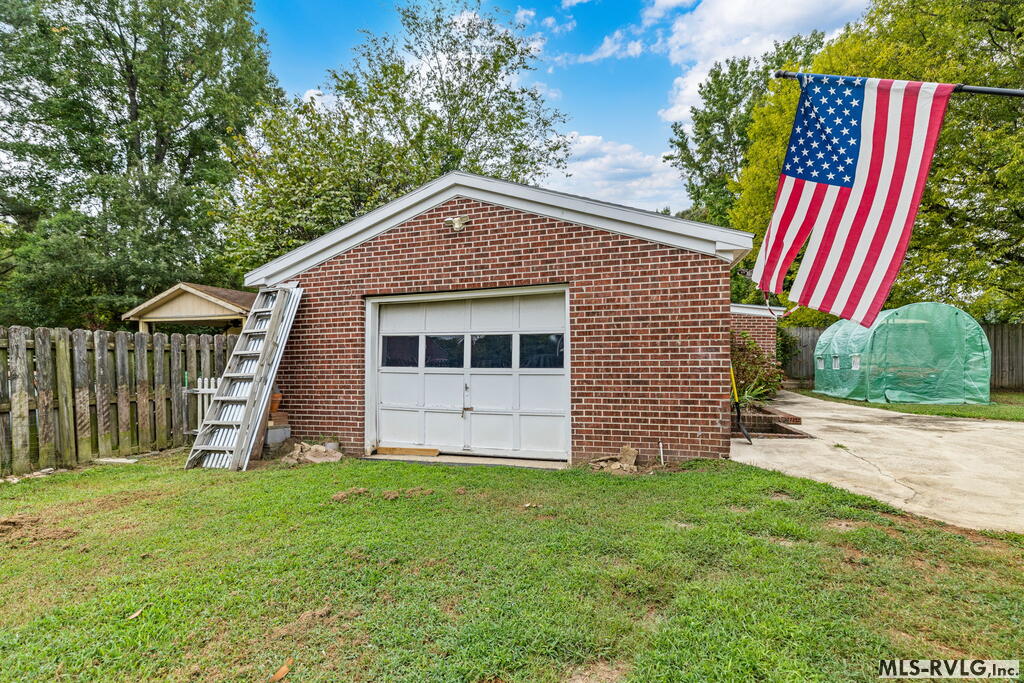 Residential/Vacation at 1103 E. 7th St, Roanoke Rapids NC 27870, photo 39 of 42