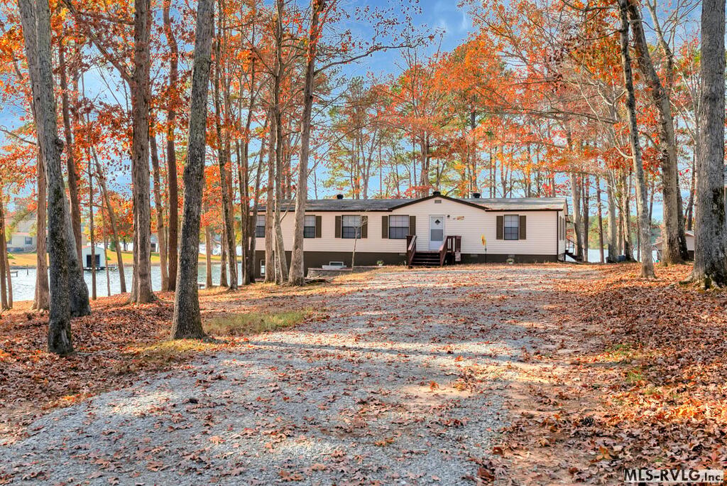 Residential/Vacation at 147 Crane Drive, Henrico NC 27842, photo 15 of 47