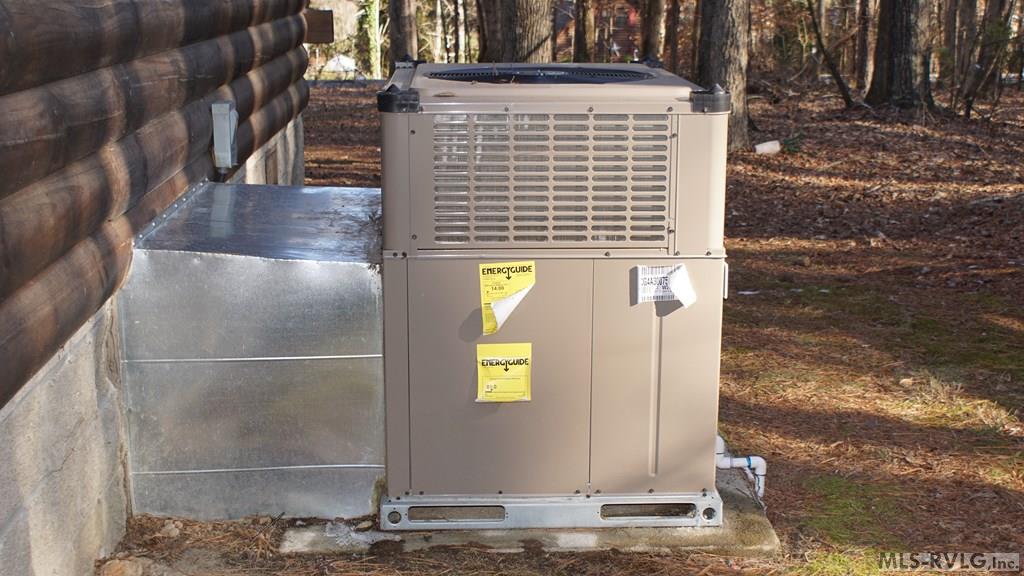HVAC Gas Unit - 202 Waterside Dr, Henrico NC 27842