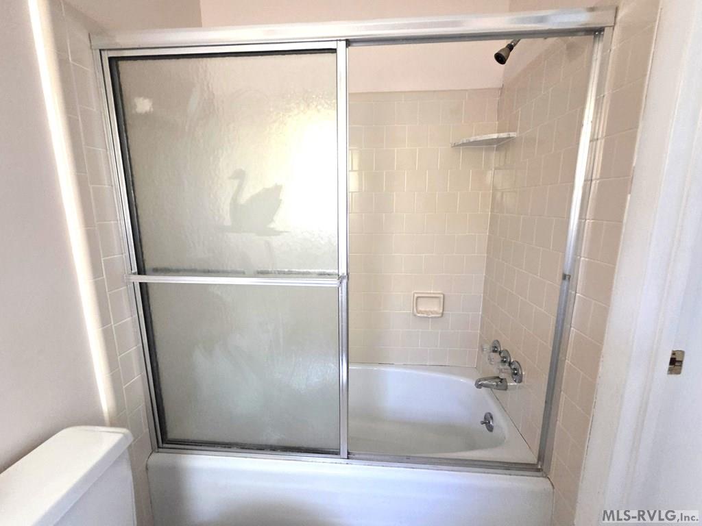 MASTER BATHROOM B - 829 Allen Avenue, Roanoke Rapids NC 27870