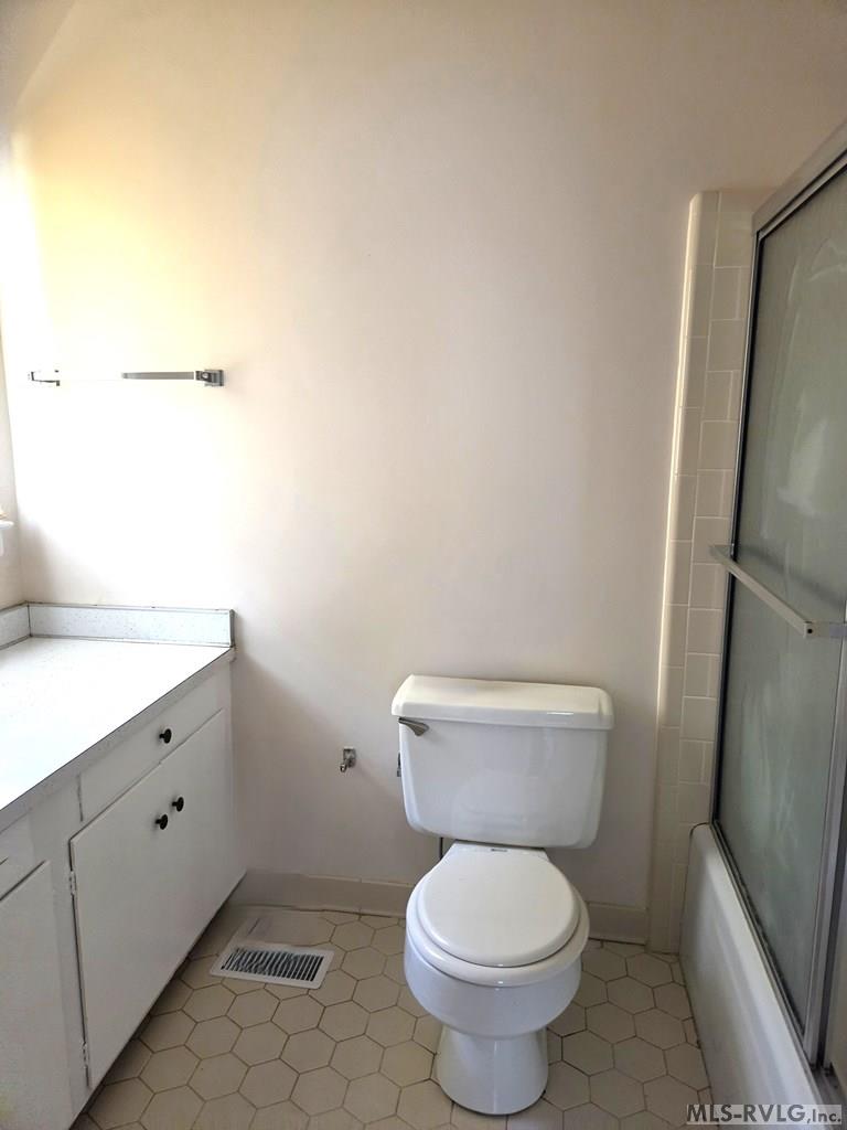 MASTER BATHROOM C - 829 Allen Avenue, Roanoke Rapids NC 27870
