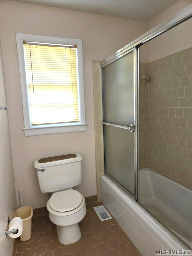 2ND BATH ROOM A - 829 Allen Avenue, Roanoke Rapids NC 27870