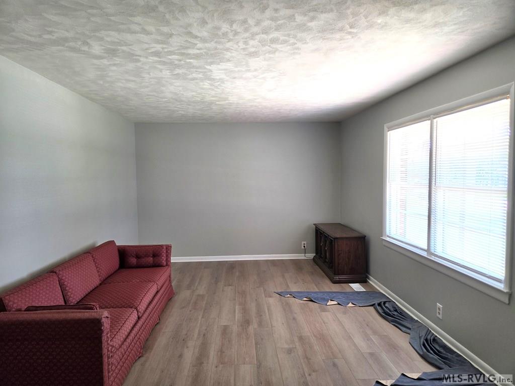 ADD LIVING ROOM - 829 Allen Avenue, Roanoke Rapids NC 27870