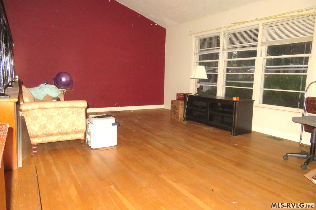 Residential/Vacation at 111 Woodland Road, Roanoke Rapids NC 27870, photo 3 of 25